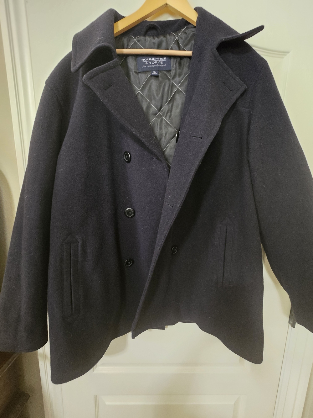 Roundtree & Yorke Women's Navy Wool Blend Double-Breasted Pea Coat